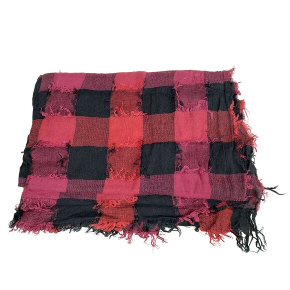 Womens Red and Black Buffalo Plaid Reversable Frayed Knit Scarf - Picture 5 of 7